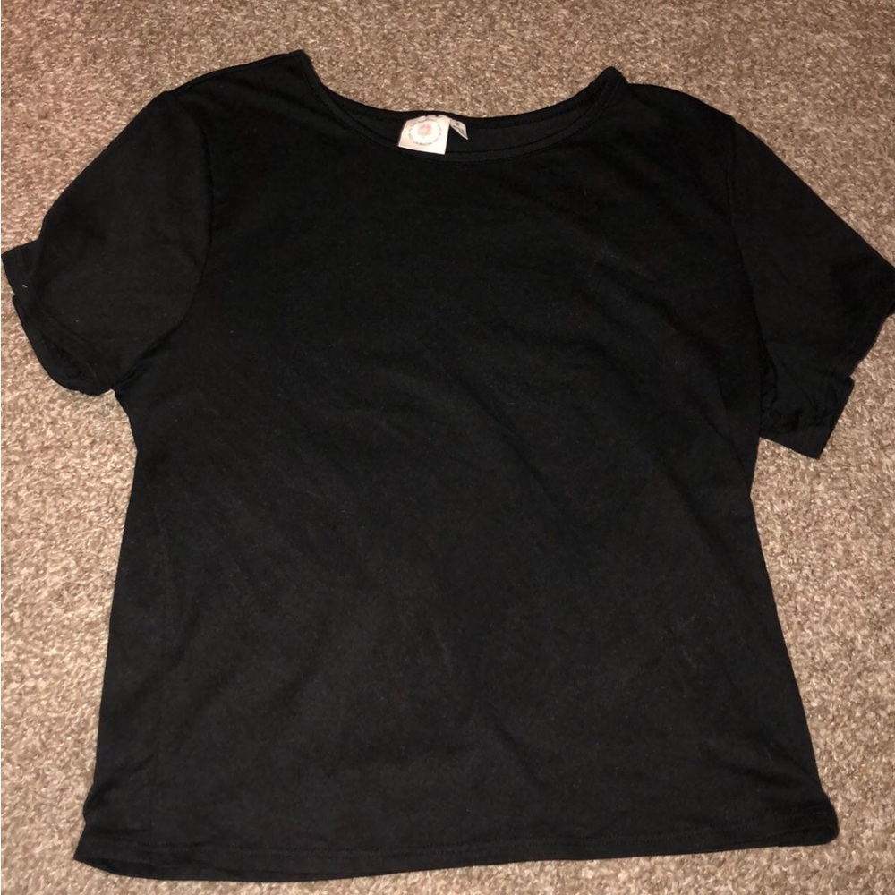 black crop top